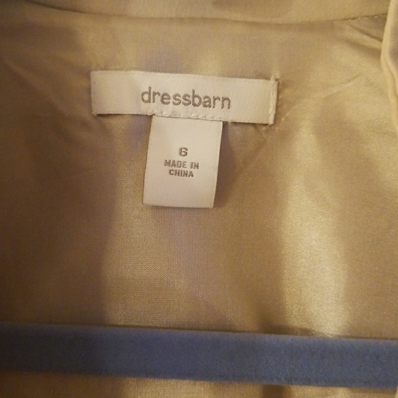 Cream colored dressbarn blazer - Picture 2 of 4